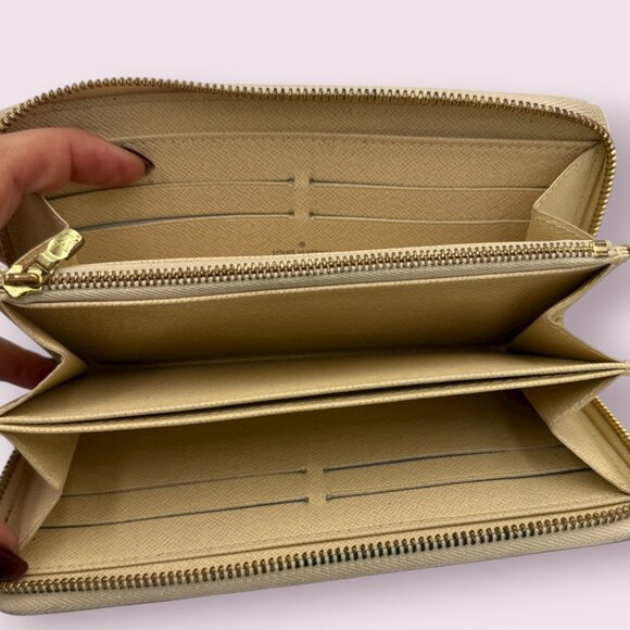 Louis Vuitton Damier Azur Long Zippy Wallet - Picture 7 of 9